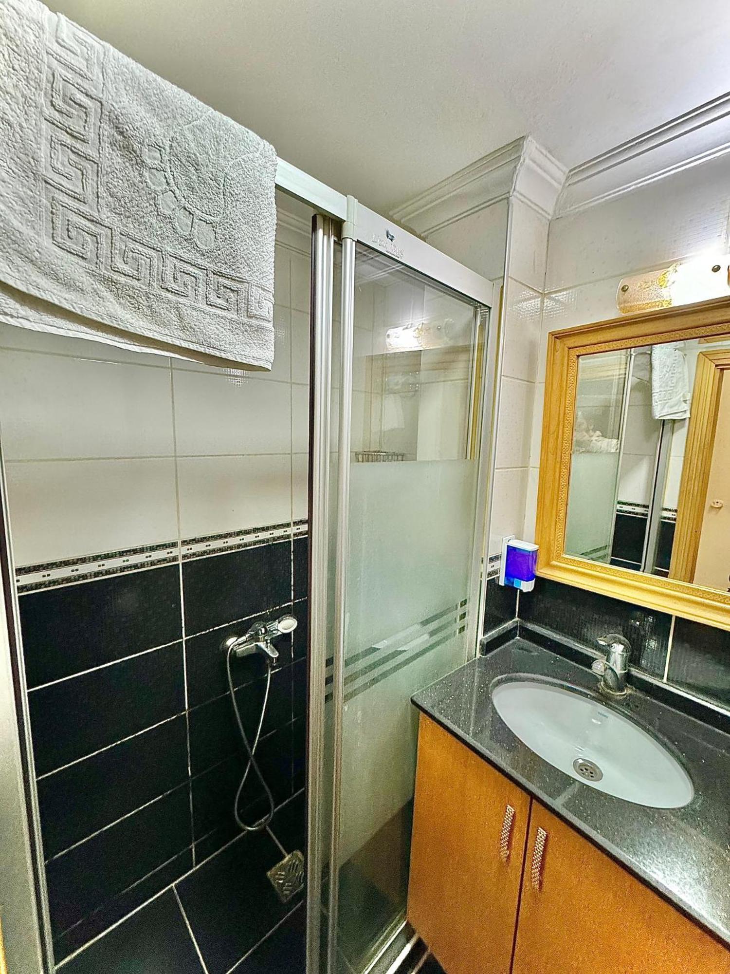 Grand Papirus Hotel Stambuł Zewnętrze zdjęcie